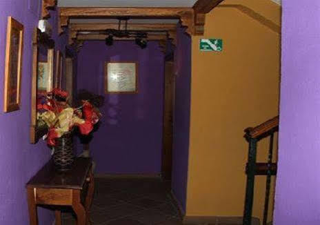 קוניל דה לה פרונטרה Hostal Lojo מראה חיצוני תמונה